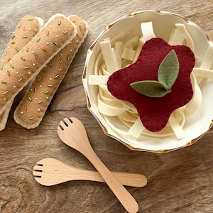 Felt Pasta Set, Felt Noodles, Felt Food Pasta, Pretend Felt Play Food, Felt Play Food, Play Kitchen Felt Food, Pretend Play, Play Kitchen