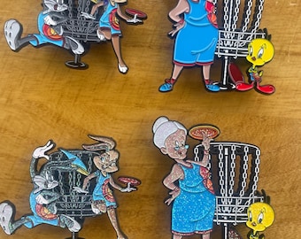 Looney Tunes Disc Golf Pin Bugs Bunny Tweety Bird Lola & Granny hat pin Bag Pin