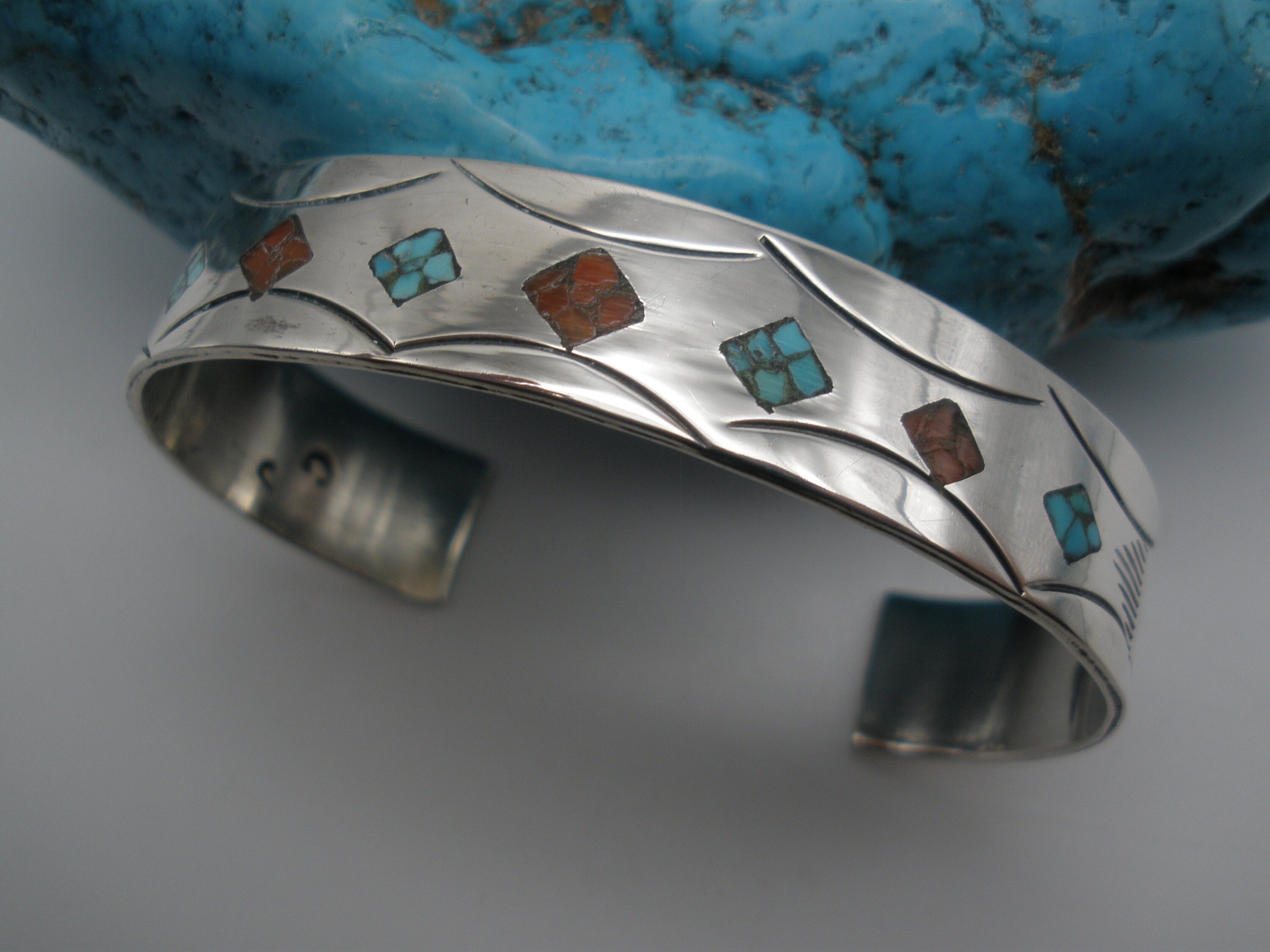 Slender Detailed Long Vintage Native American Navajo Turquoise Coral Sterling Silver Leaf Ring Slender Detailed Long Vintage Native American Navajo Turquoise Coral Sterling Silver Leaf Ring