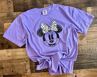 Minnie polka dot shirt, Retro Minnie comfort tee, Black White Minnie Mouse, Disneyworld tshirt, Magic Kingdom