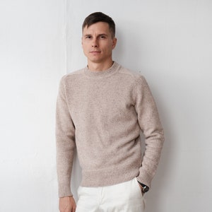 Rundhalspullover für Herren aus 100% Wolle. Warme Strickware. Handgemachtes Geschenk für Ihn. BEIGE MELANGE