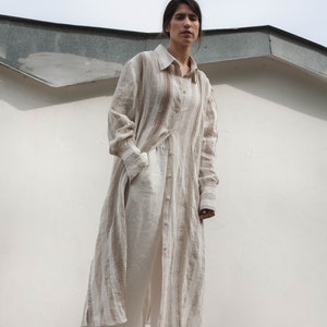 linen shirt dress with pockets and tie-belt imagem 2