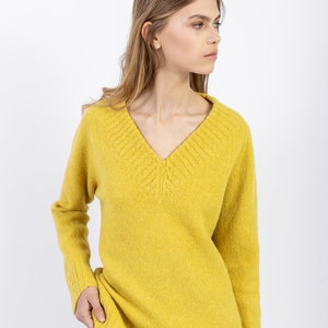 Alpaca wool blend pullover for women in soft yellow color. Anniversary gift for her. Premium quality knitwear. image 2