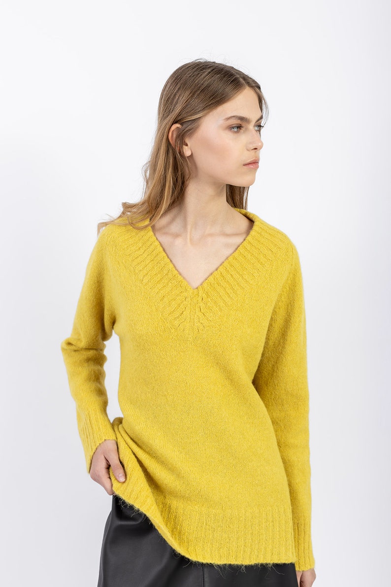 Alpaca wool blend pullover for women in soft yellow color. Anniversary gift for her. Premium quality knitwear. image 2