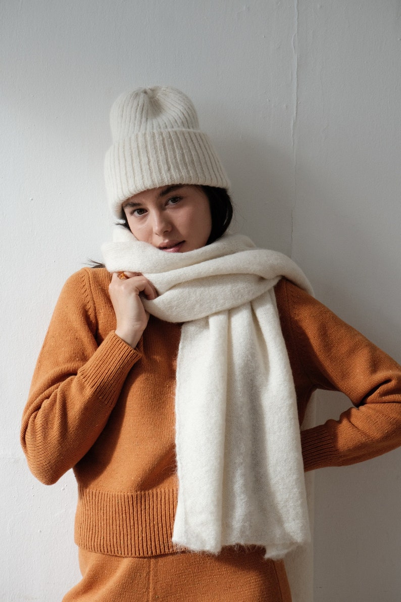 Alpaca wool blend hat and scarf set. Ribbed beanie and oversize scarf for women. Gift for her. Winterwear. NATURAL WHITE