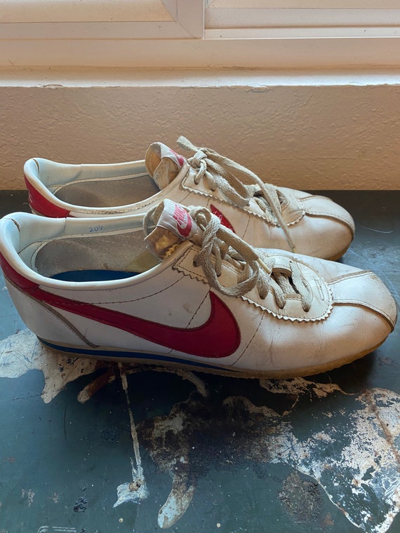 Nike Cortez 1970s red leather sneakers 