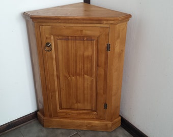 ☆シャビーシックなスタイルの木製コーナーキャビネット ☆シャビー