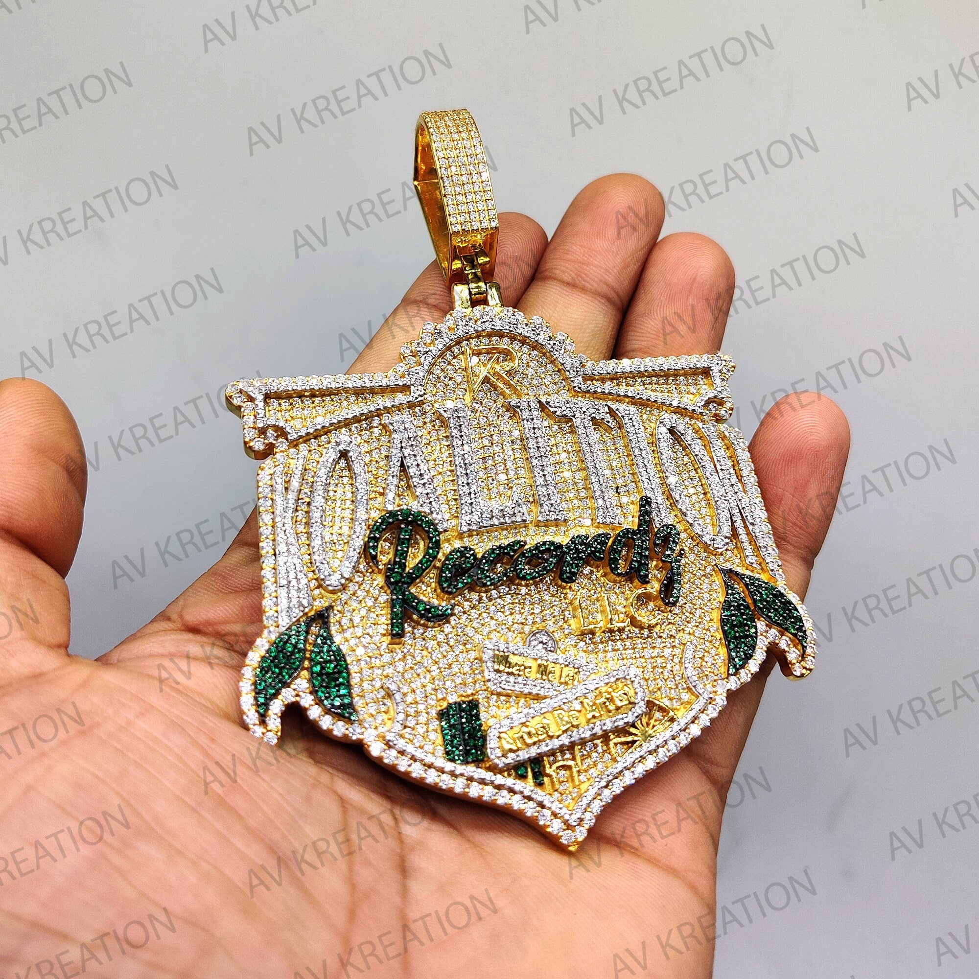 Men's Customized Hip Hop Pendant, Round Simulated Diamonds Men's Customized Hip Hop Pendant, Round Simulated Diamonds