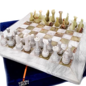 Vintage marble chess set. Onyx chess set. White and green chess set. Handmade board game. Stone chess set. Ivory chess set