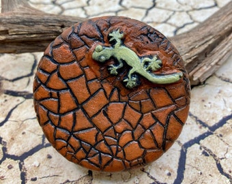 Desert Lizard Stash Box - Gecko Box - Handmade Cute Container - Trinket Tin Box