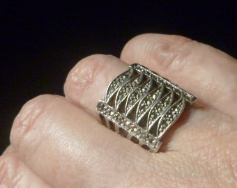 Vintage Sterling Marcasite Ring