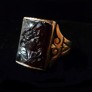 14K Gold Black Onyx Cameo Ring image 1