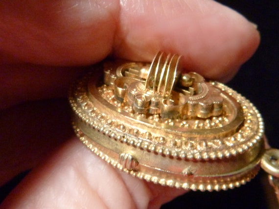 Victorian Etruscan Gold Filled Large Oval Locket - image 6