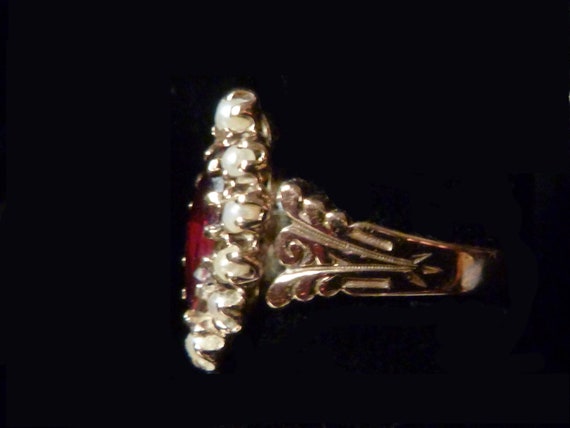 Victorian 14K Garnet and Seed Pearls Ring - image 4