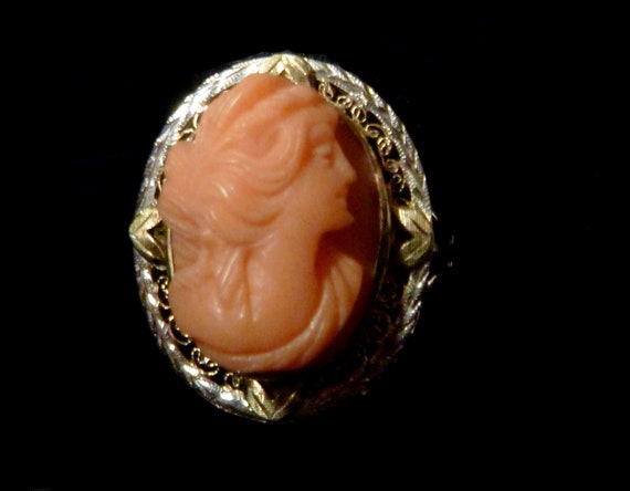 14K Victorian High Relief Coral Cameo Ring
