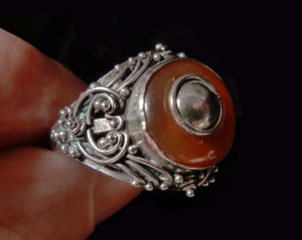 Sterling Carnelian Ring with Ball Work and Silver Center China