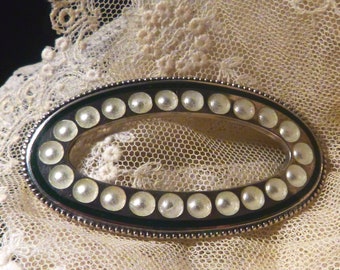 Victorian Oval Glass Pearl Brooch Pin