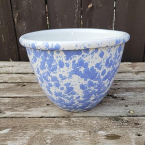 Bennington Potters #1877 Morning Glory Blue Agate Batter Bowl,Blue Spongeware/Splatterware Mixing Bowl, Handmade in Vermont USA, Kitchenware