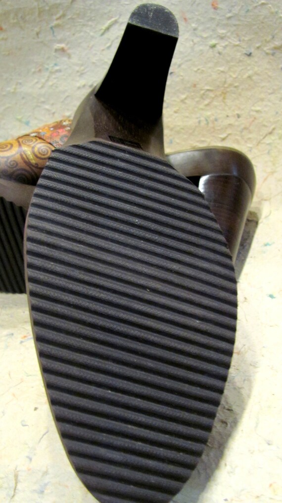 ICON Wearable Art Adaptation of Gustav Klimt's STOCLE… Gem