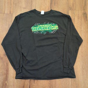 VTG Oregon Ducks Adult XL Shirt Eugene Portland Football Sports Spellout Green