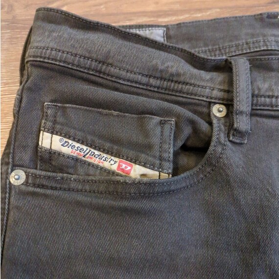 Diesel Men's Size 33x32 Jeans - Tepphar Slim Carr… - image 3