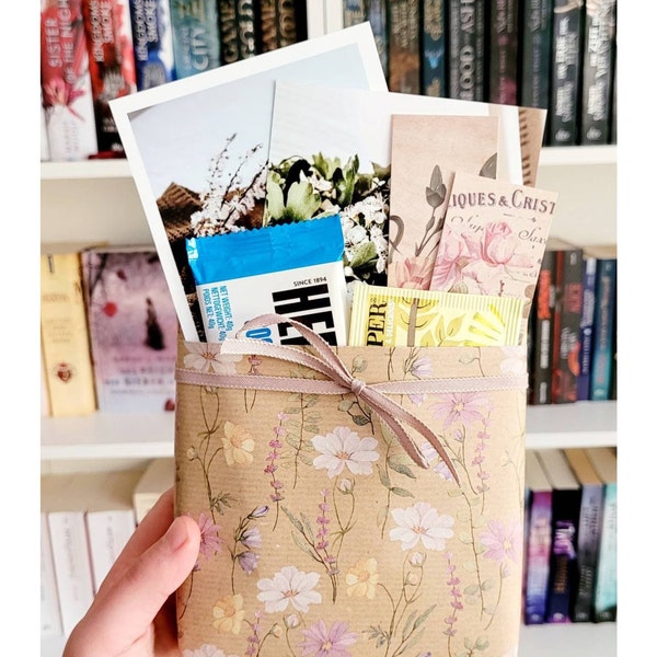Überraschungspaket aus Büchern für neugierige Leser I Blind Date mit einem Buch Deutsch I Bücherbox I Bücherpaket für Buchliebhaber