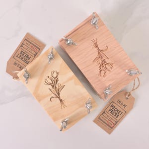 Small Flower Press made for your Pocket, Botanical Flower Press for Spring Flowers or Fall Leaves, Preserving Plants, Dried Flowers