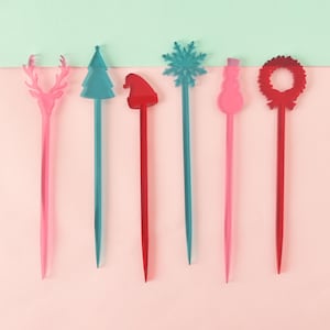 クリスマスの楽しみを盛り上げるかき混ぜスティック、ホリデーパーティーのスウィズルスティック、ギフト交換に最適
