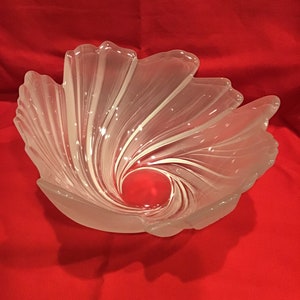 Vintage Mikasa Swirl Glass Bowl Clear and Frosted 10.75”