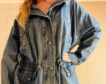 Vintage 80s hooded denim jacket. Jonny Q brand. Ladies Large