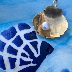 Summer Sun Sea Shell Pendant 925 Sterling Silver, Freshwater Pearl
