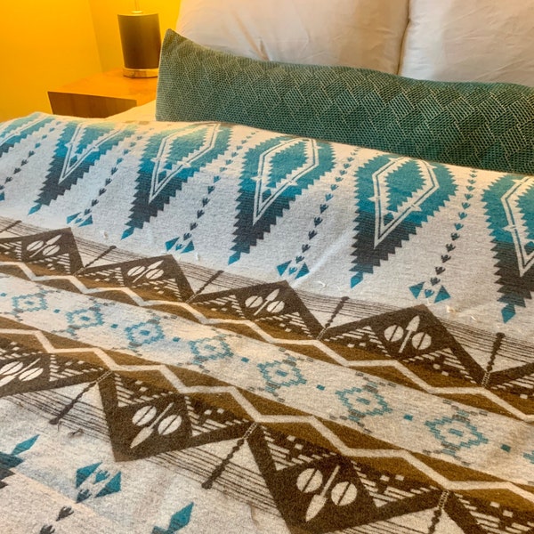 White Blue Blanket / Throw in Aztec style - 60" x 60" - Wool blend - Navajo - Southwestern - Beach Blanket - MACKENZIE EDITION