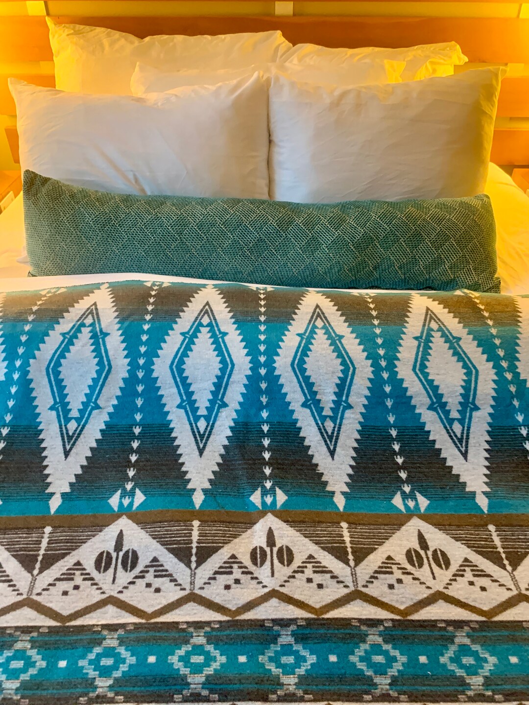 White Blue Blanket / Throw in Aztec Style - 60