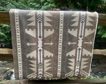 Wendedecke: Wollmischung Azteken Fleece (60x60 ")