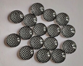 Cabochon di vetro bianco nero da 12 mm - Cabochon di piastrelle geometriche bianche nere da 12 mm - Cabochon fotografici da 12 mm - Motivo quadrato