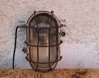 Loft Fabriklampe Bunkerlampe Wand Wandlampe LAMP CCCP Halterarm XL Polam 125. Loft Fabriklampe Bunkerlampe Wand Wandlampe LAMP CCCP Halterarm XL Polam 125.