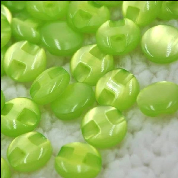 Lime Green Eye Cat Stone Buttons  l Yellow Buttons l  Made of quality resin 12mm width