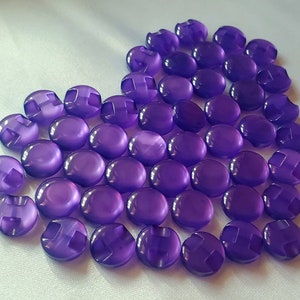 Purple Eye Cat Stone Buttons  l Purple Buttons l  made of quality resin 12mm width