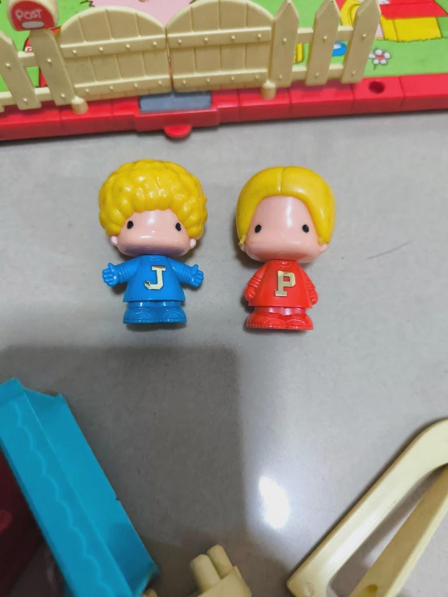 PATTY & JIMMY おもちゃハウス Vintage Takara Patty and Jimmy House Takara Furry Families Sanrio