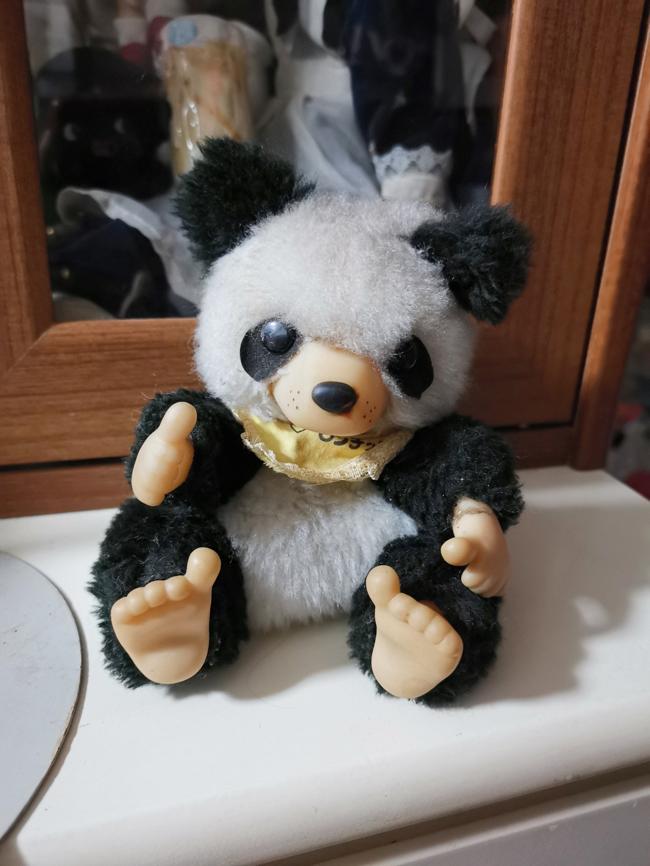 * vintage animal ❀ キュートな瞳の バンビちゃん きらめく瞳に誰もがトリコ。益若つばさプロデュースカラコン「バンビ