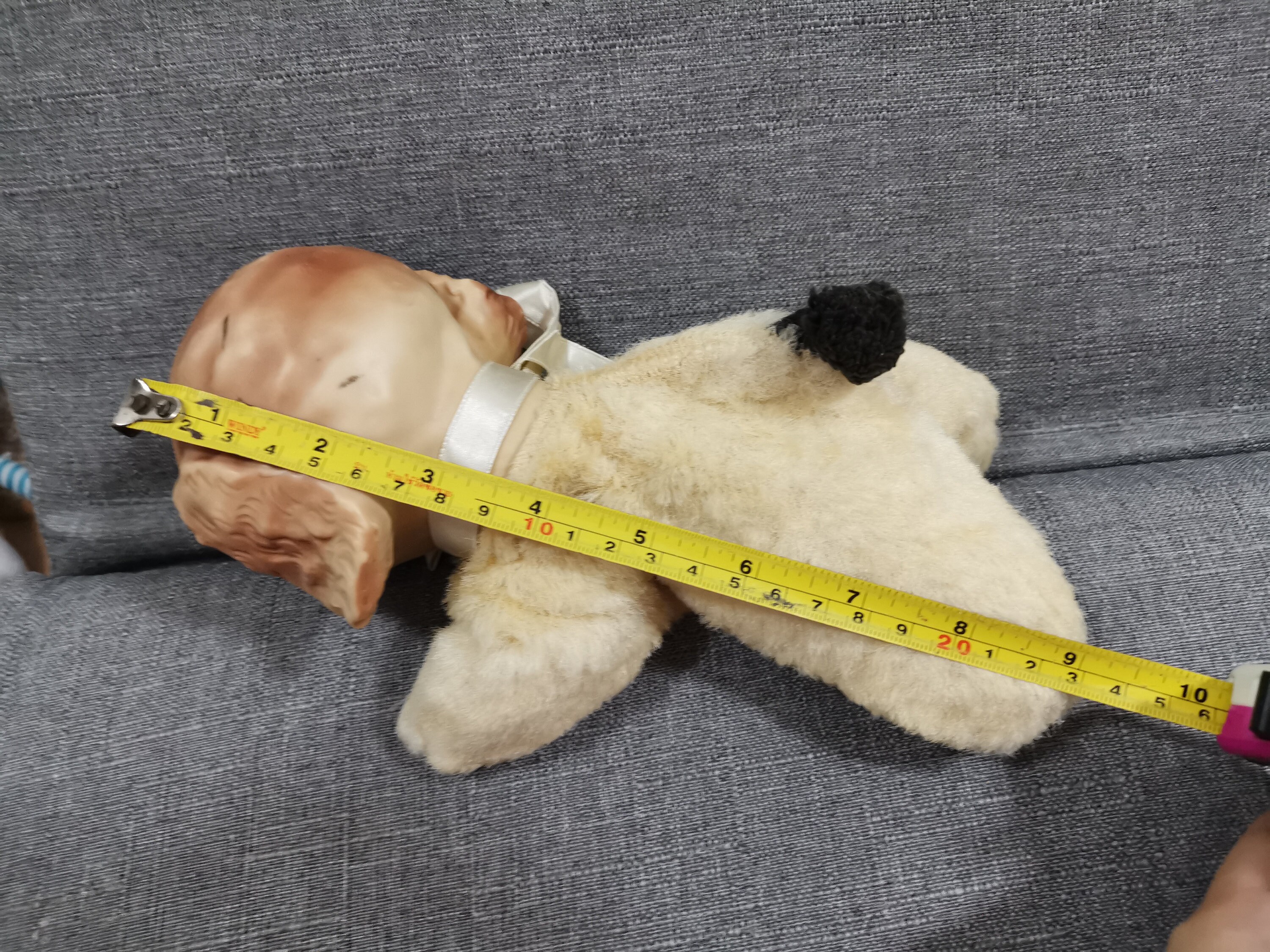 シュタイフ　ドイツ民族衣装の花嫁さん、花婿さん　マッチングナンバー ケンウッド MDV-L500 2013 年度地図データ (管理番号:19060617)