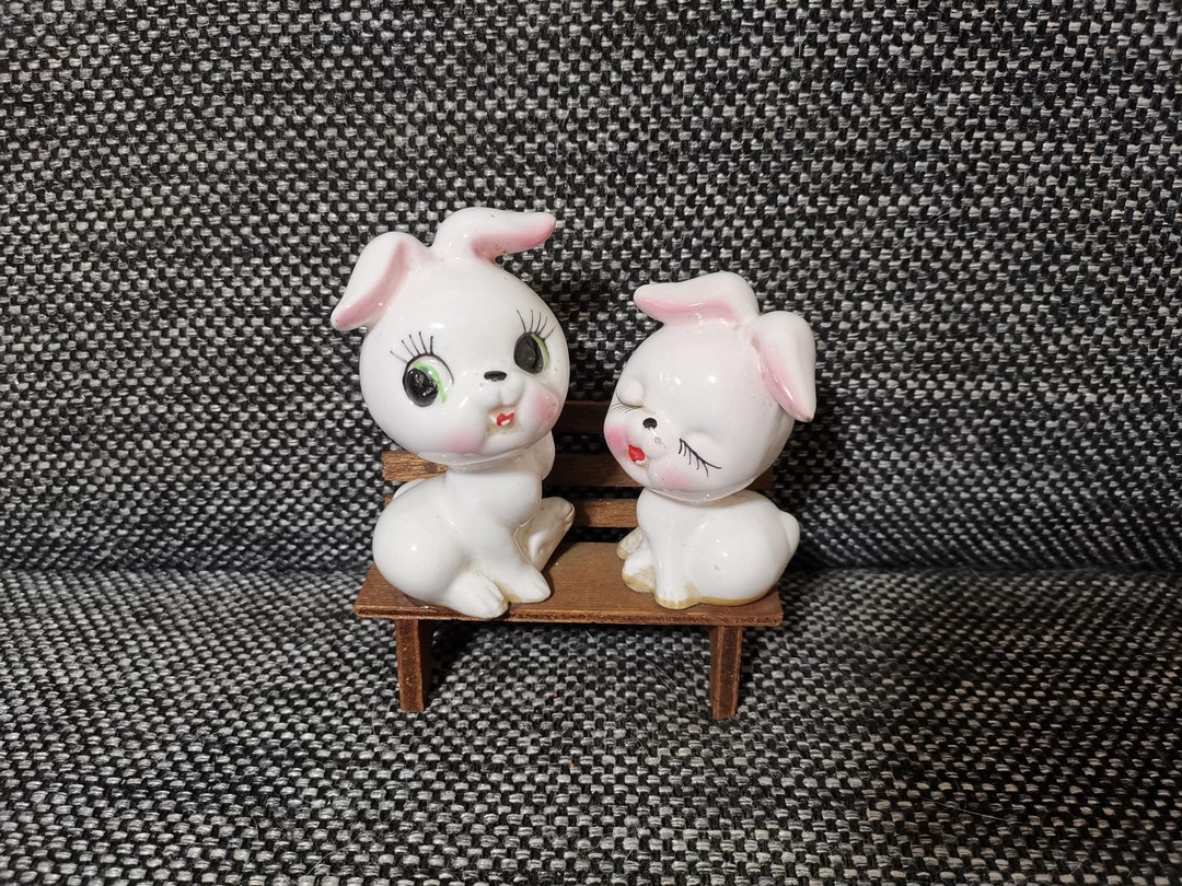 Kitsch Shiny Rabbit Vintage Cute Ceramic Kitsch Big Eye White Bunny Rabbit Lover Japan ...