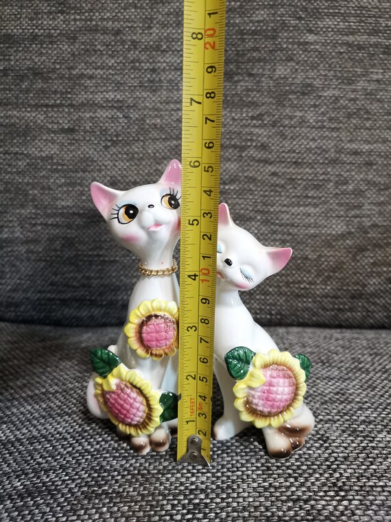 Vintage Cute Japanese Animal Kitty Ceramic Kitsch Big Eye Long