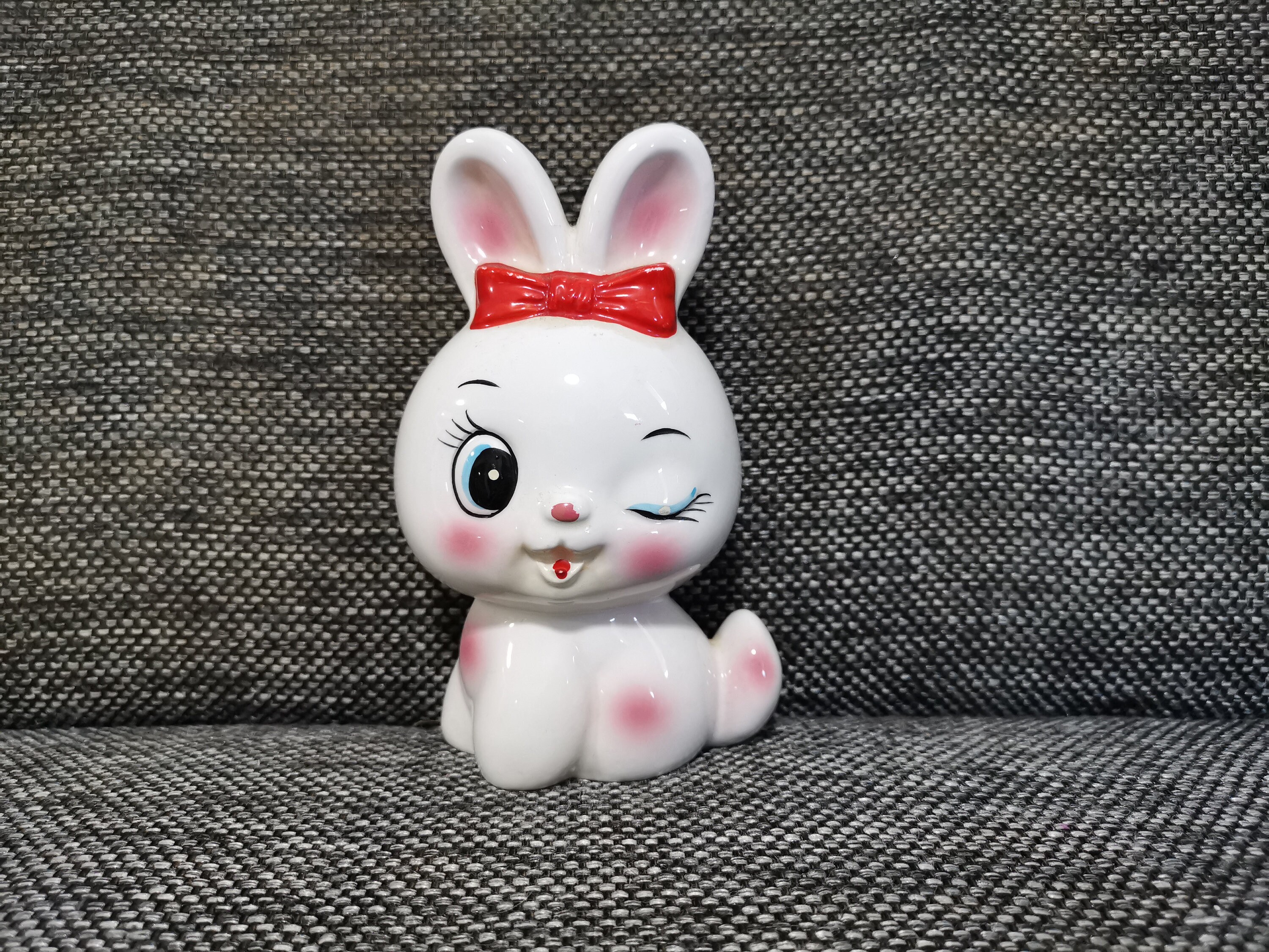 Kitsch Shiny Rabbit Vintage Japanese Ceramic Kitsch Big Eye White Bunny Rabbit - Etsy