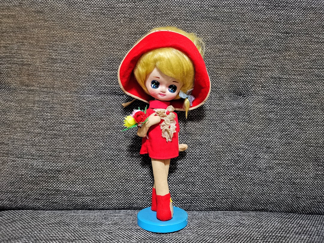 Vintage Japanese Pose Doll Big Eye Girl Wearing a Red Hat Etsy