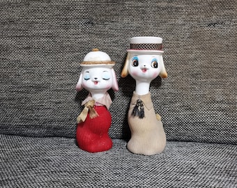 Vintage-Keramik-Kitsch-Welpenliebhaber mit großem Auge und langem Hals