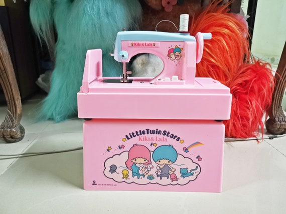 タカラ　キキとララ　ミシン　超レトロ Vintage Japanese Kawaii Toys Kiki Lala Sanrio Little Twin Star