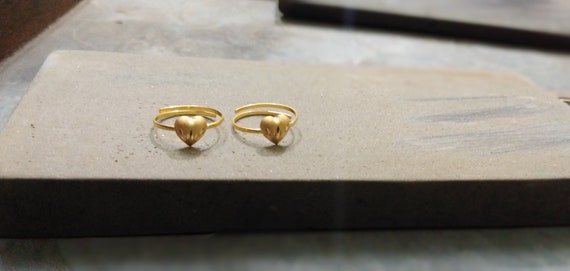 22k gold toe rings