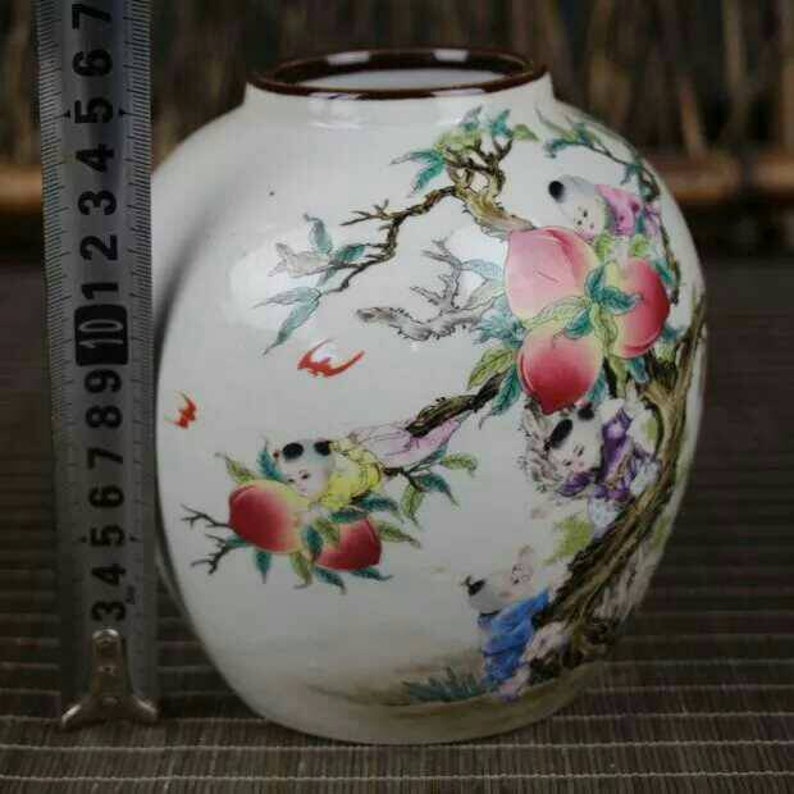 Chinese antique Qing dynasty Yongzheng style colour enamel falangcai porcelain tea jar jug pot.Chinese antique lidded jar,Ornament,vintage