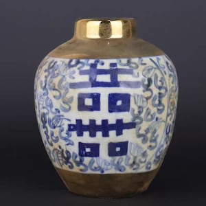 Chinese old ceramic jar,China Gold ground blue and white porcelain Pot,hand drawing double Happies Pattern pottery pot,Asian Collection